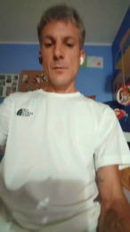 Mattiatoyboy webcam model stream image