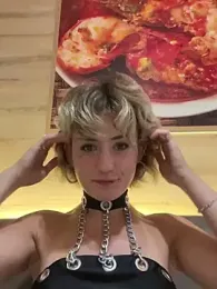 what_is_the_sun webcam model stream image
