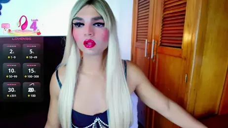 debora_larouge webcam model stream image