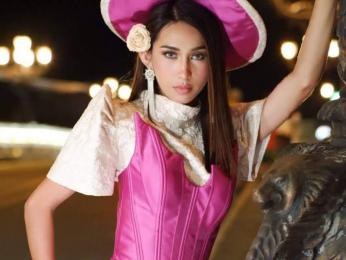 ParisMillion webcam model stream image