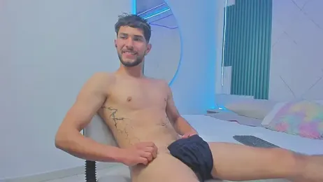 Aronn_King webcam model stream image