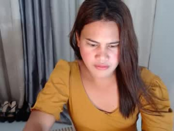 tshotmelinaxxx69 webcam model stream image