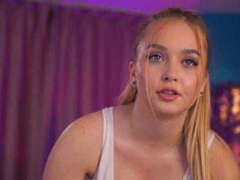 ElyssawetXX webcam model stream image