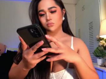 bellaswildcummer webcam model stream image