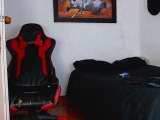 leon18k webcam model stream image
