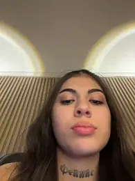 Sarasanders_4 webcam model stream image