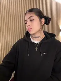 Sarasanders_4 webcam model stream image