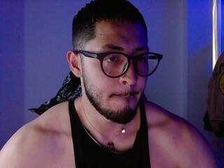 Thomas Spilios webcam model stream image