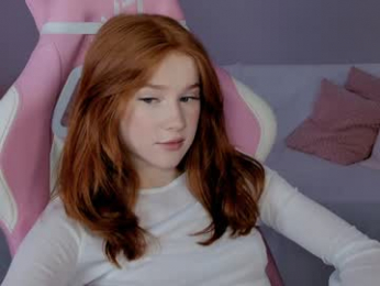 leahsthetics webcam model stream image