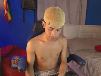 ostin_18hot webcam model stream image