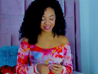 Nahomy Jones webcam model stream image