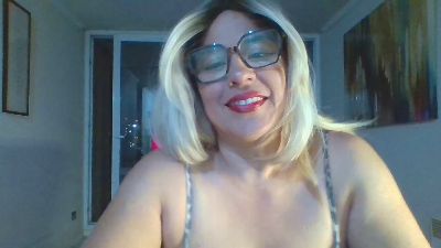 Ladysu webcam model stream image