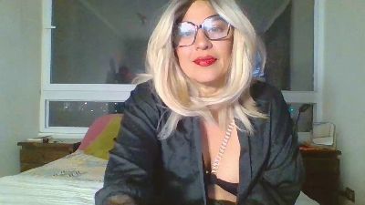 Ladysu webcam model stream image