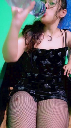 MoonKawaii webcam model stream image