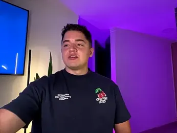 Matthias_vallejo webcam model stream image