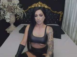 mikaylalovely webcam model stream image