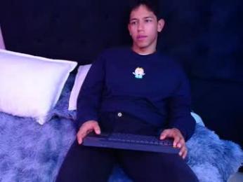 ryanpricee webcam model stream image