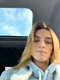 -AngelAri- webcam model stream image