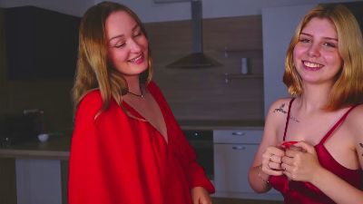 IzettaWall webcam model stream image