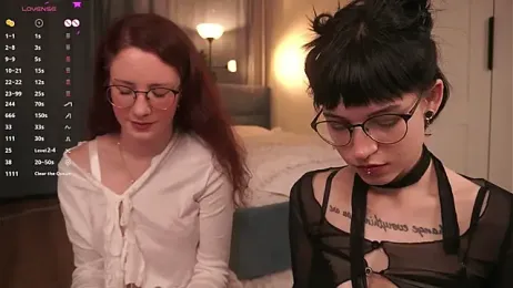 TeaseDealer webcam model stream image
