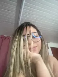 CristalGmez webcam model stream image