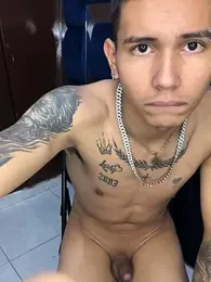 Scook_Gray_ webcam model stream image