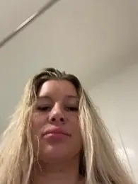Molly_slayy webcam model stream image