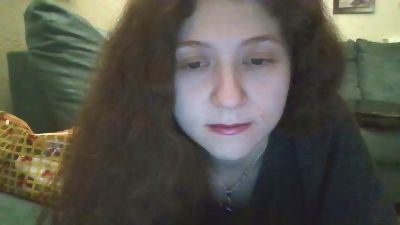 QueenCrimson webcam cam4 model stream image