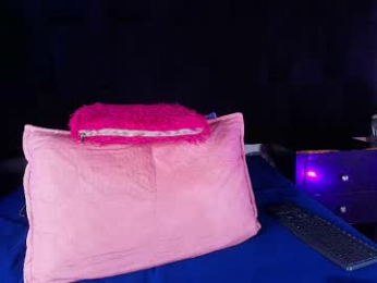 shelsy_loreds webcam model stream image