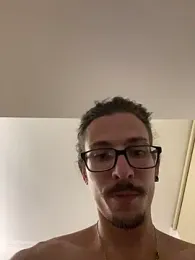 younghotcook webcam model stream image