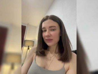 _Kira_ webcam model stream image