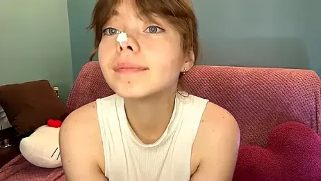 CoralinaEastoy webcam model stream image