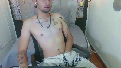 pretur_wild webcam model stream image