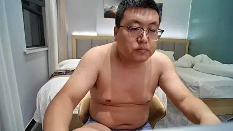 TuiGsuiqiuer webcam model stream image