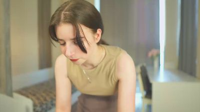 SilverColden webcam model stream image