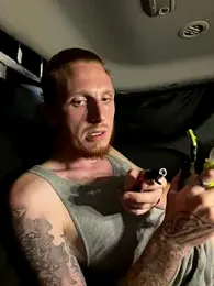 BIGxRED webcam model stream image