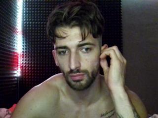 Elliot Watson webcam model stream image