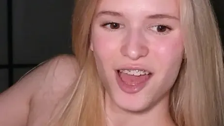 elsafawn webcam model stream image