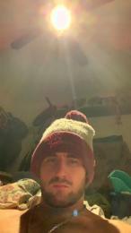 Islayshi webcam model stream image