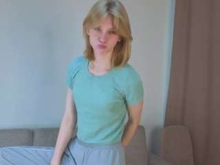 marioniveson webcam model stream image