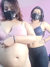 Wlid_HotCouple webcam model stream image