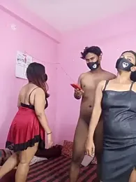 Wlid_HotCouple webcam stripchat model stream image