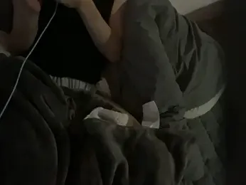 __kim webcam model stream image