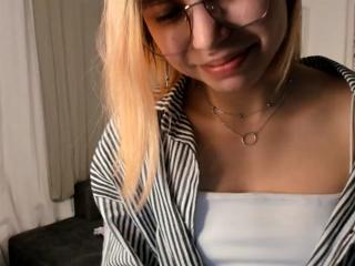 Rexella Hamblett webcam model stream image