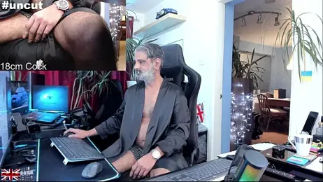 OnlineBossUK webcam model stream image