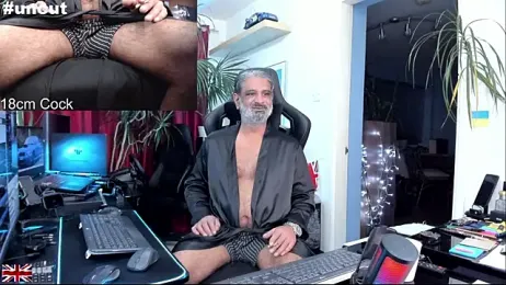 OnlineBossUK webcam model stream image