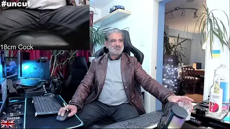 OnlineBossUK webcam model stream image