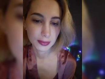 Maria111 webcam model stream image