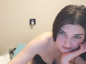 amali2015 webcam model stream image