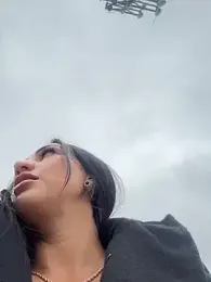 Ninabigtitied webcam model stream image